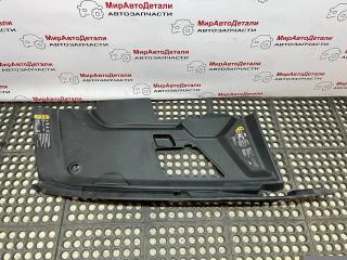 планка под капот Cadillac Lyriq 1 поколение 2024, электро, 85617485, 85617488