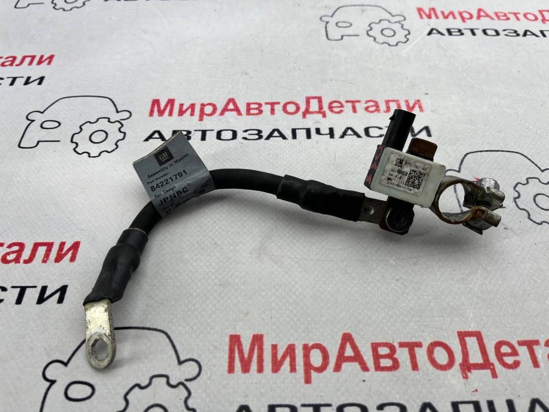 клемма аккумулятора минус Chevrolet Equinox 3 поколение 2020, 1.5 л., бензин, АКПП, 13526053, 84221791 - фото №1