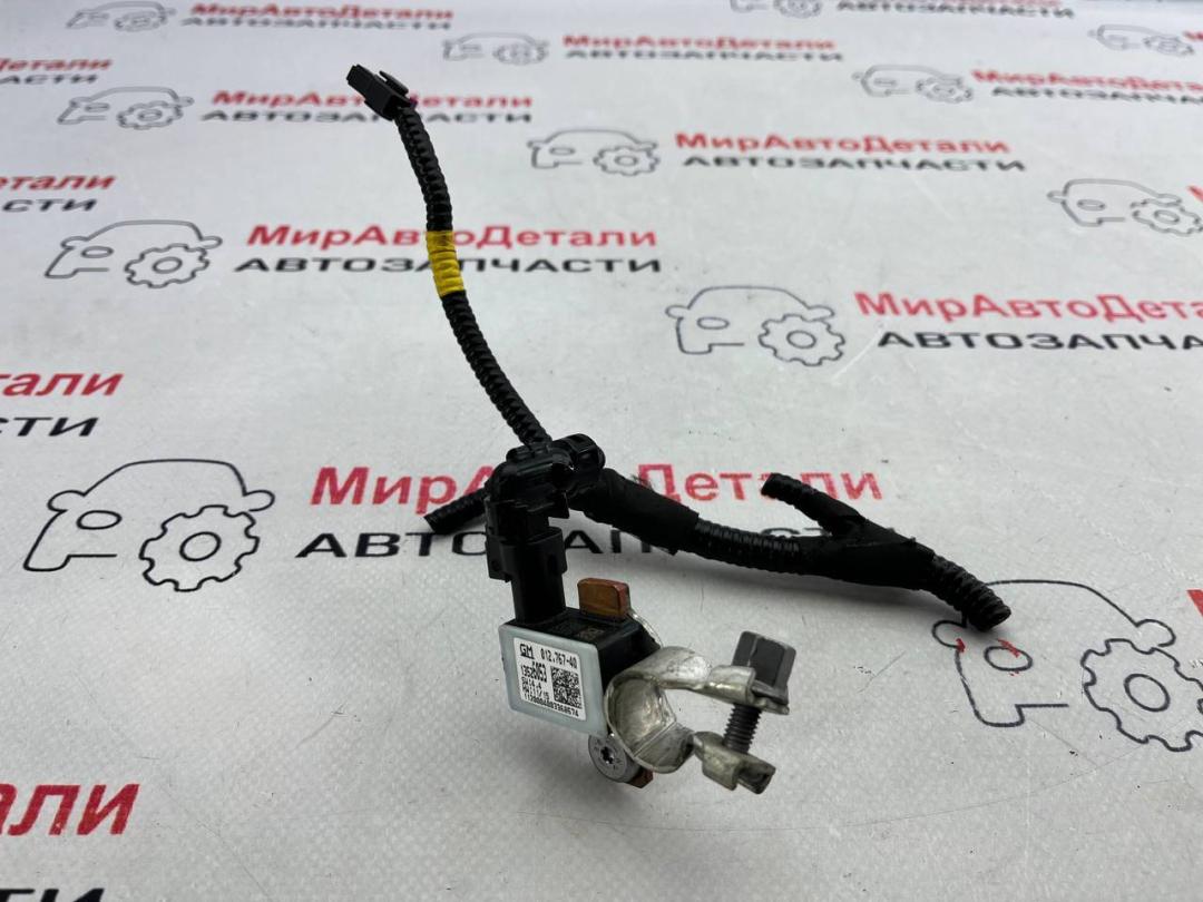 клемма аккумулятора минус GMC Terrain 2 поколение (2017 - 2025), 13526053 - фото №1