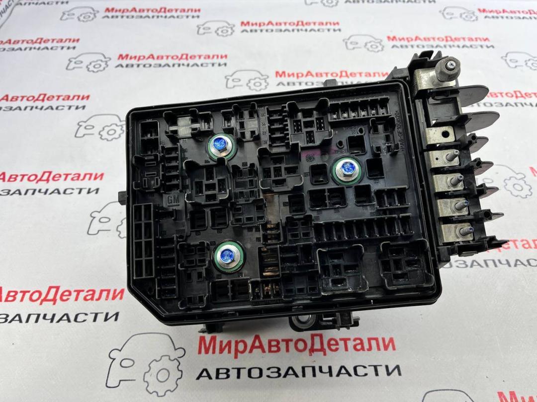 блок предохранителей Chevrolet Equinox 3 поколение 2019, 2.0 л., бензин, АКПП, 84582317 - фото №1
