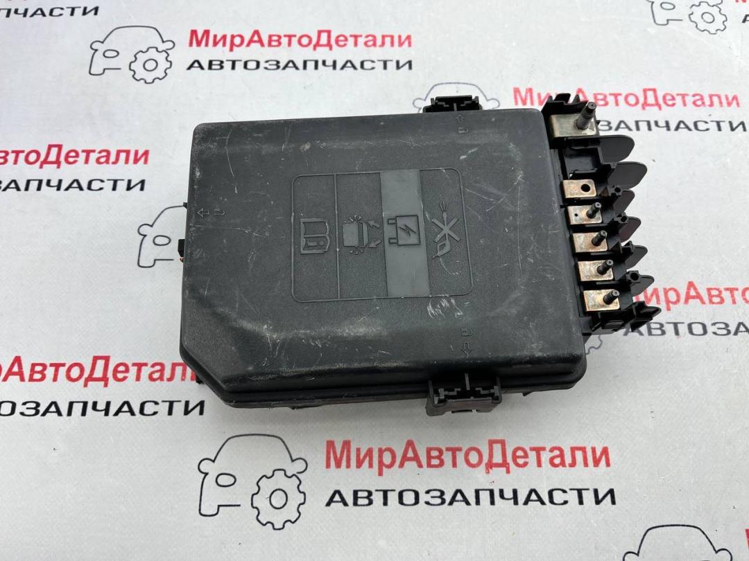 блок предохранителей GMC Terrain 2 поколение (2017 - 2025) - фото №1