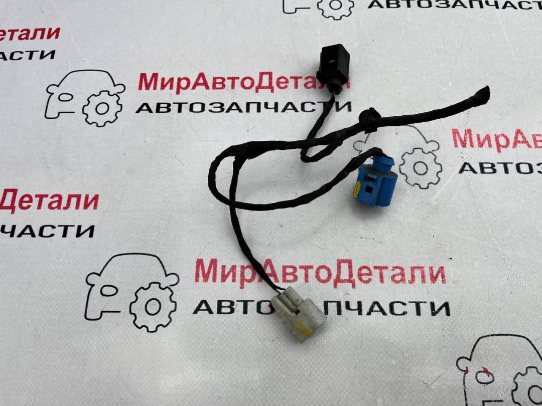 насос (моторчик) омывателя стекла Cadillac XT6 1 поколение (2019 - 2025), бензин - фото №1