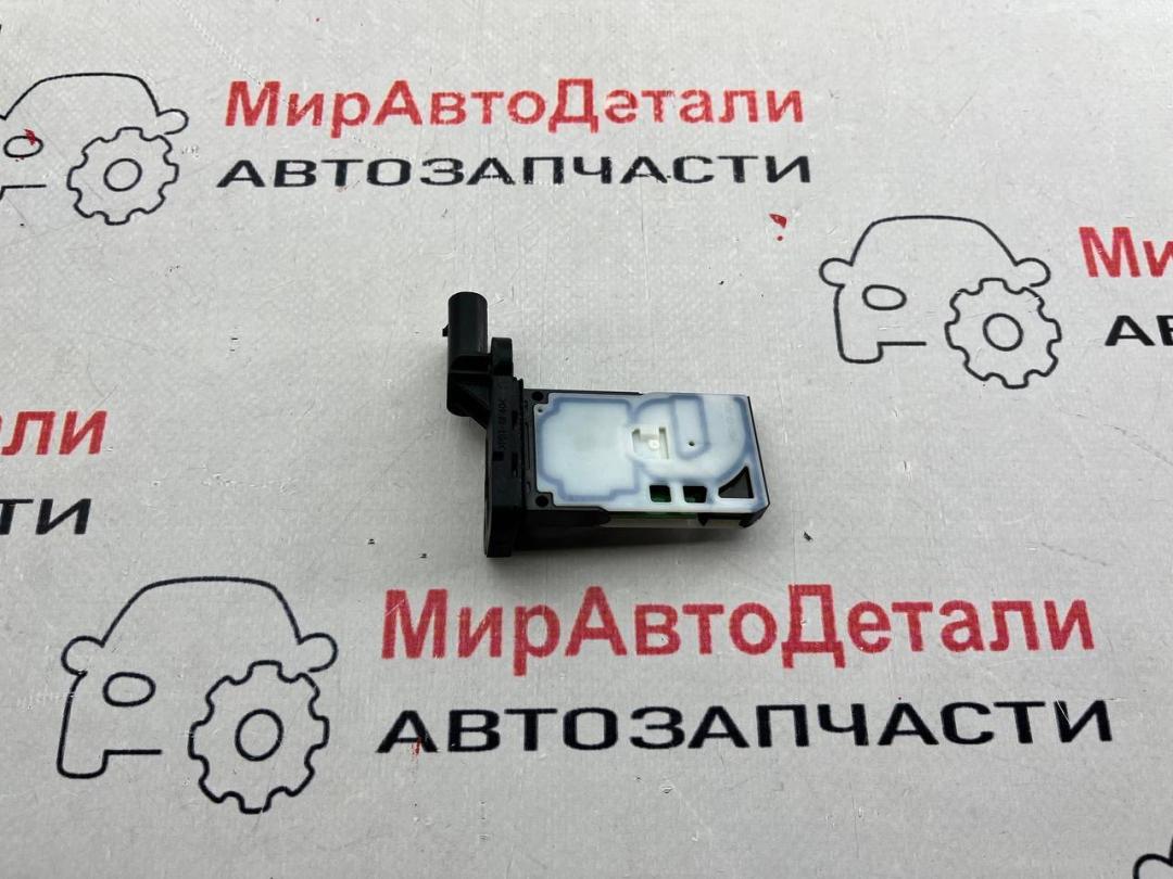 расходомер воздуха Cadillac XT4 1 поколение, 2.0 л., бензин, 55505735 - фото №1