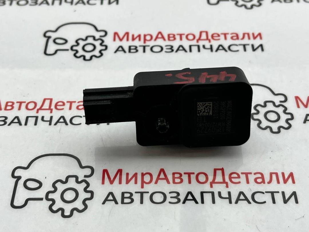 датчик удара Chevrolet Blazer 3 поколение (2018 - 2025), 13509729 - фото №1