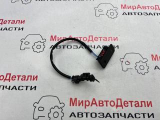 кнопка открытия багажника Chevrolet Equinox 3 поколение 2019, 1.5 л., бензин, АКПП, 84297114