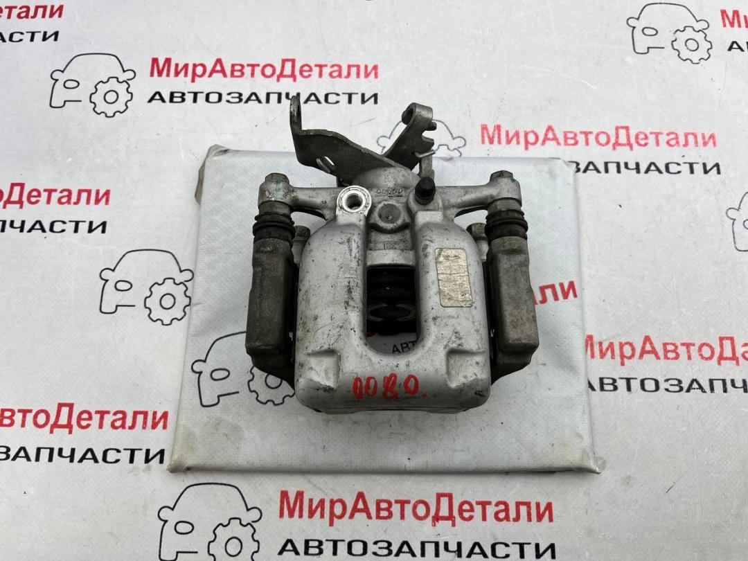 суппорт задний правый Chevrolet Trax 1 поколение (2013 - 2017) - фото №1