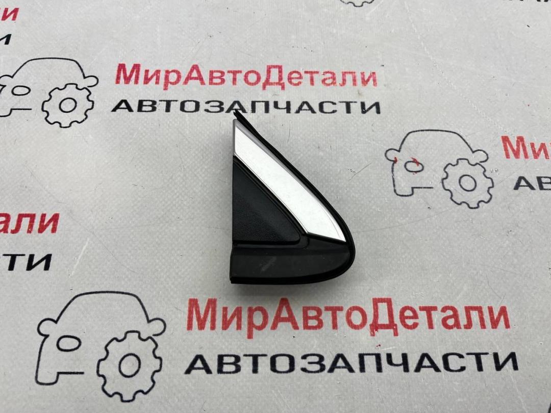 Накладка крыла (уголок зеркала) переднего правого GMC Terrain 2 поколение 2019, 1.5 л., бензин, АКПП, 84107337 - фото №1