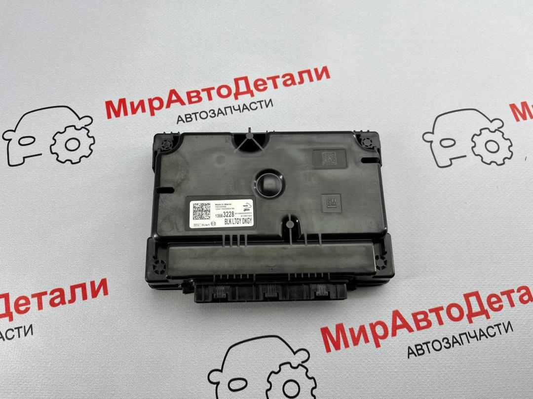 блок управления (другие) Chevrolet Equinox 4 поколение, 13563228 - фото №1