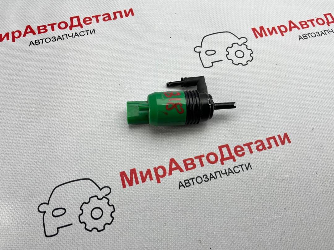 насос (моторчик) омывателя стекла GMC Terrain 2 поколение (2017 - 2026), 814257 - фото №1