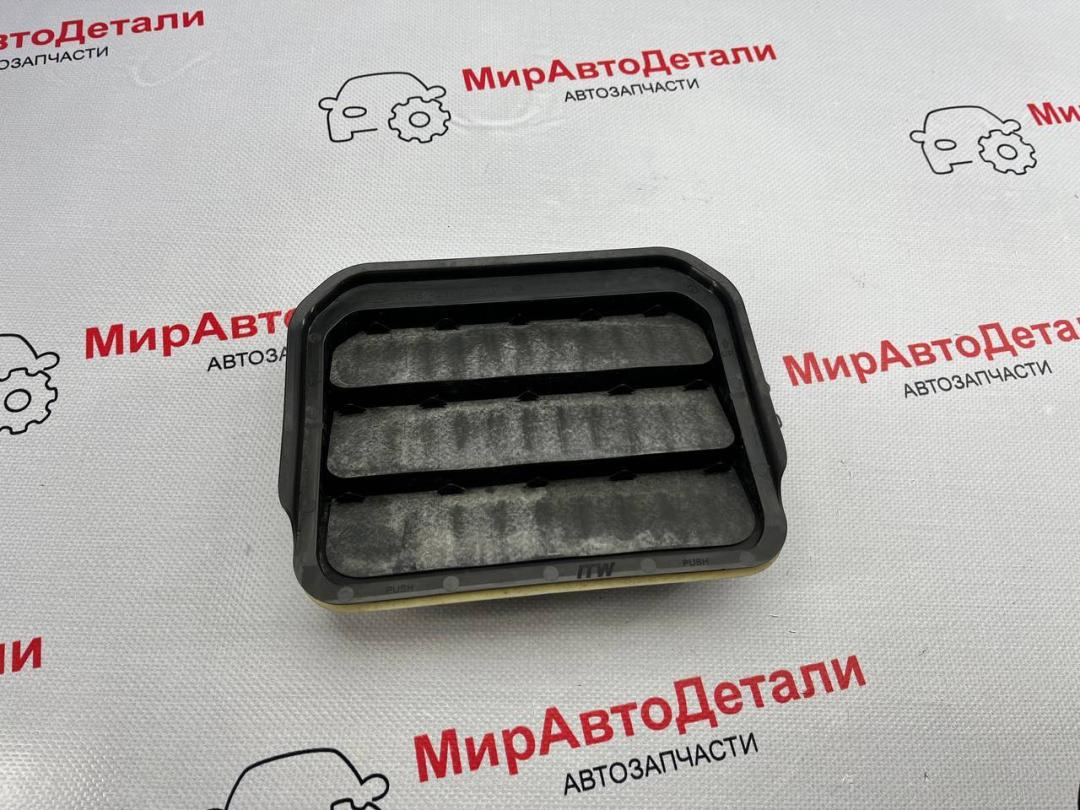 Решетка вентиляции кузова Ford Mustang Mach-E 1 поколение (2020 - 2024), L1TBA280B62AC - фото №1