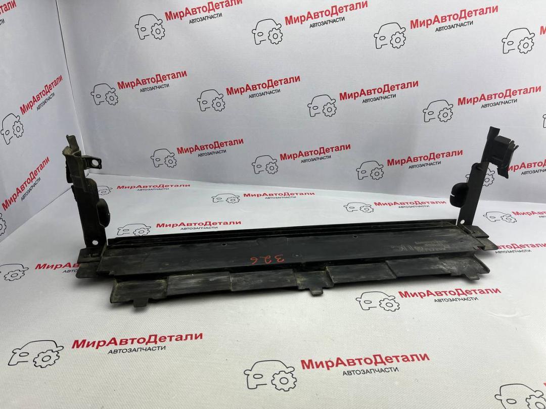 воздуховод (дефлектор) радиатора Chevrolet Equinox 3 поколение 2021, 1.5 л., бензин, АКПП, 84273390 - фото №1