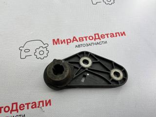 кронштейн глушителя Chevrolet Equinox 3 поколение 2019, 1.5 л., бензин, АКПП, 84205378