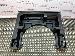 корыто пластиковое Chevrolet Equinox 3 поколение 2019, 1.5 л., бензин, АКПП, 84132303