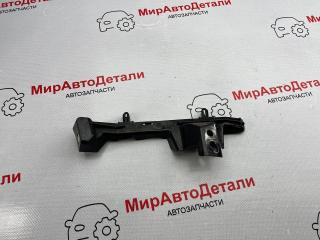 Крепление бампера переднего Chevrolet Equinox 3 поколение 2019, 1.5 л., бензин, АКПП, 84293391