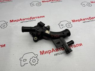 фланец (тройник) системы охлаждения Opel Astra J [рестайлинг], 1.4 л., бензин