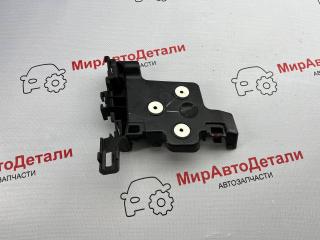 Крепление бампера заднего Chevrolet Equinox 3 поколение 2019, 1.5 л., бензин, АКПП, 84162905