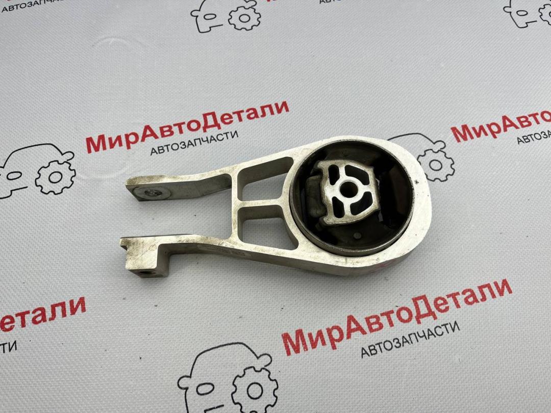 подушка крепления КПП Chevrolet Trax 2 поколение 2025, 1.2 л., бензин, АКПП, 60009131 - фото №1