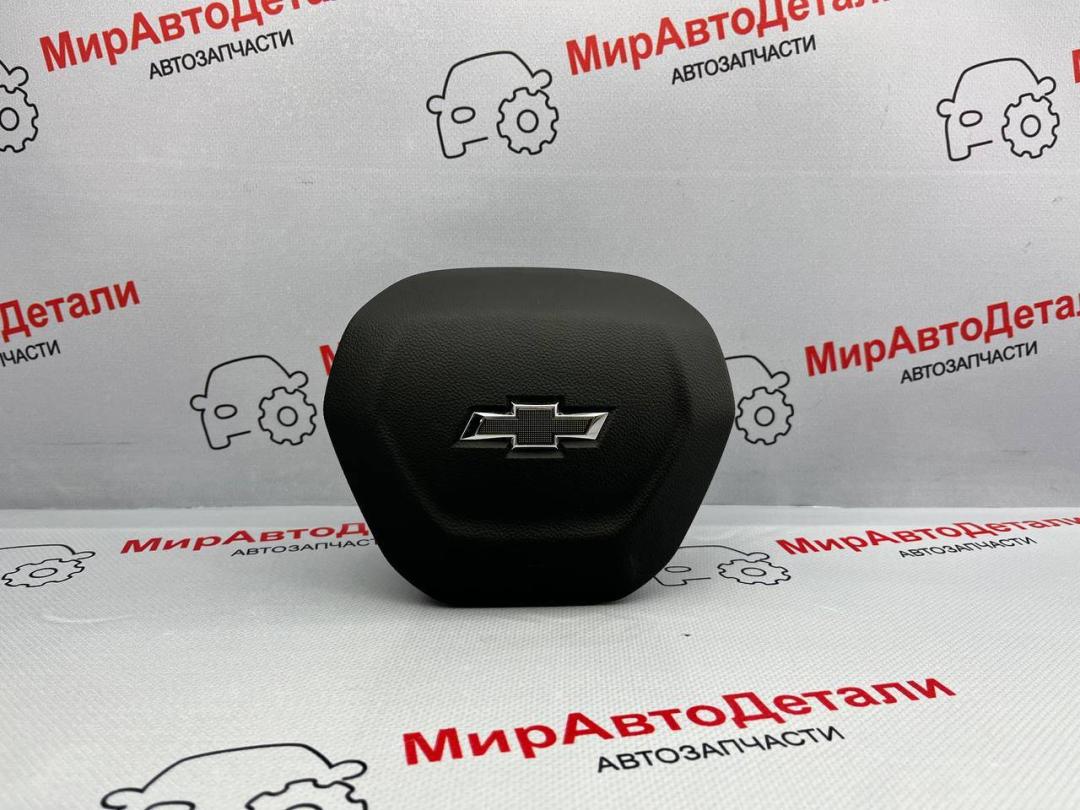 подушка безопасности водителя Chevrolet Bolt EUV 1 поколение (2021 - 2024), 60009015 - фото №1
