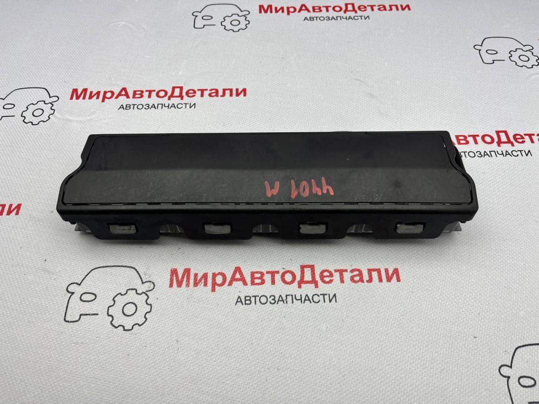 подушка безопасности коленная Buick Encore GX 1 поколение 2021, 1.2 л., бензин, АКПП, 42457826 - фото №1