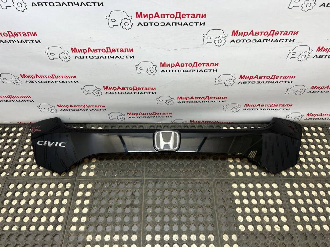 бленда Honda Civic 10 поколение 2017, 1.5 л., бензин, АКПП, хетчбэк 5 дв. - фото №1