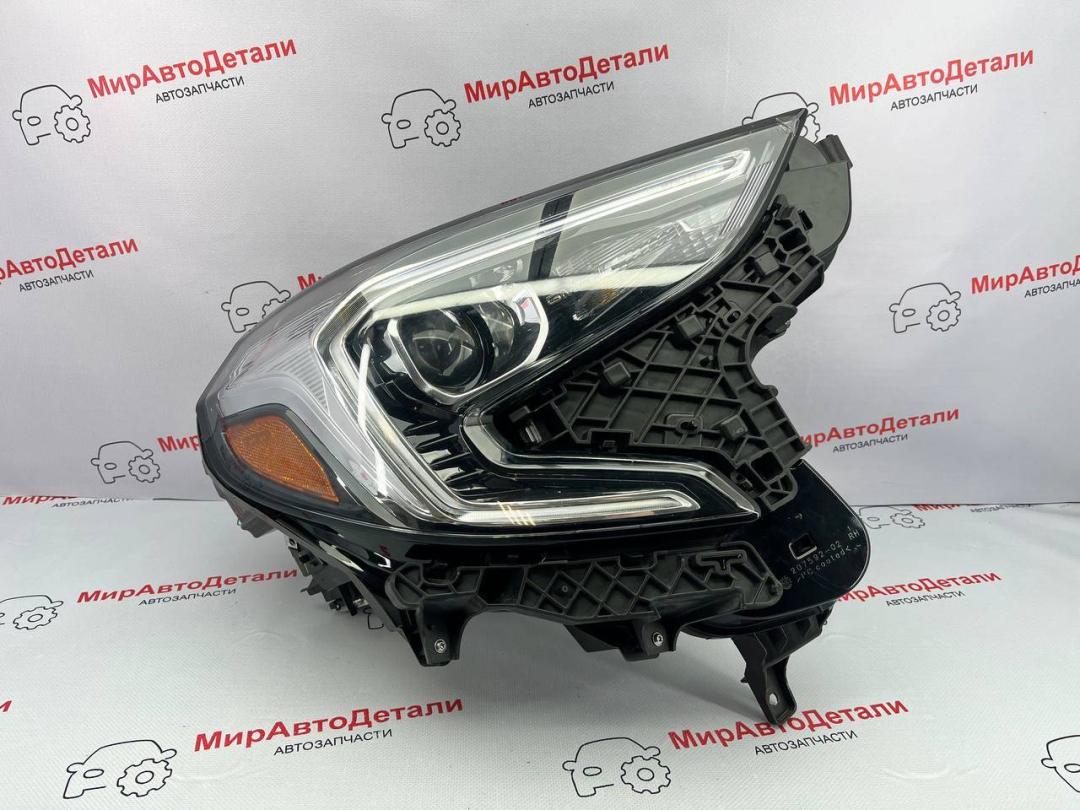 фара правая GMC Terrain 2 поколение 2021, 1.5 л., бензин, АКПП, 84815558 - фото №1