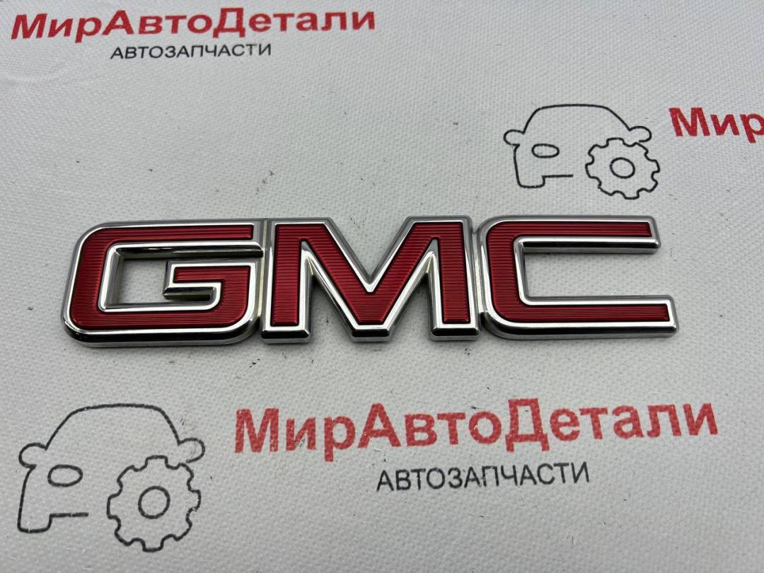 эмблема GMC Terrain 2 поколение 2021, 1.5 л., бензин, АКПП, 84321763 - фото №1