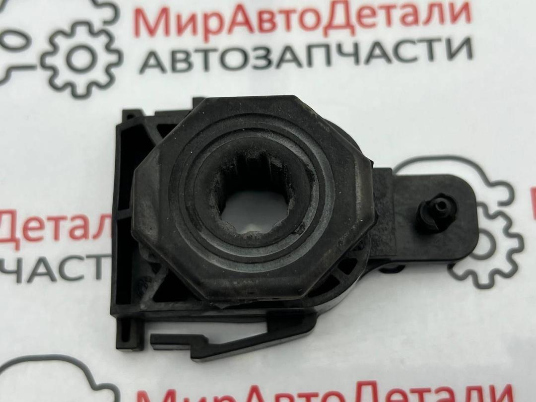 кронштейн радиатора Ford Escape 4 поколение CX482 2020, 1.5 л., бензин, LX618125AC - фото №1