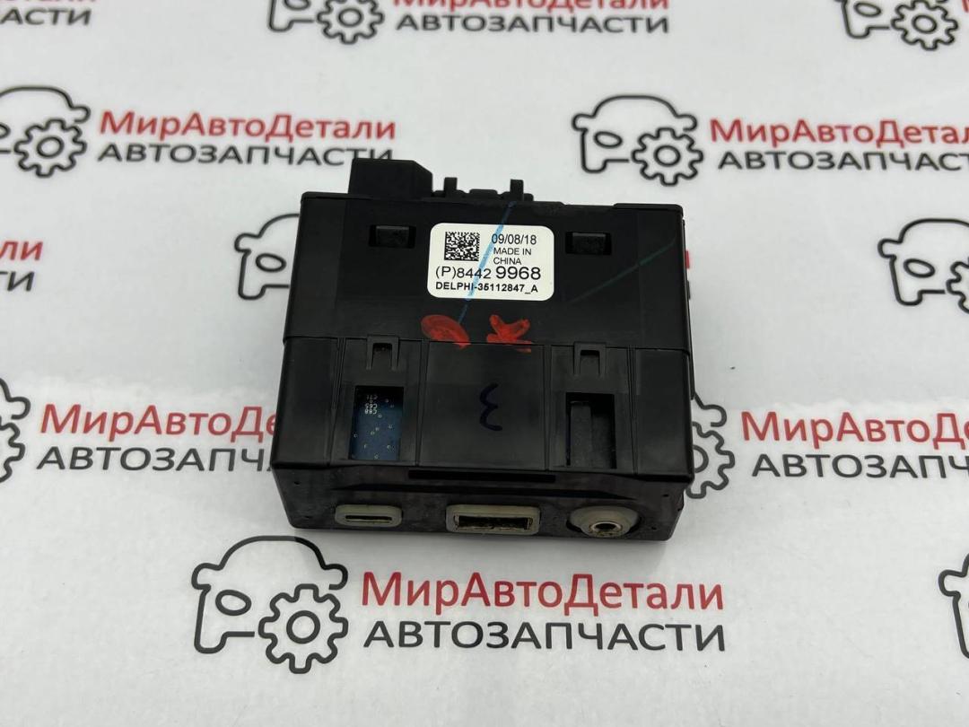 разъем AUX / USB GMC Terrain 2 поколение 2019, 1.5 л., бензин, АКПП, 84429968 - фото №1