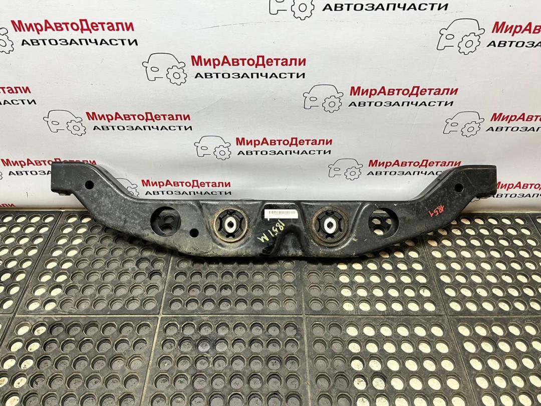 балка подвески задняя Buick Encore 1 поколение (2012 - 2016), 1.4 л., бензин - фото №1
