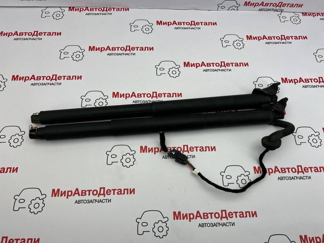 амортизатор крышки багажника (3-5 двери) Buick Encore GX 1 поколение 2021, 1.2 л., бензин, АКПП, 42483641, 42744247 - фото №1
