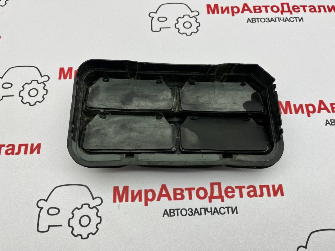 Решетка вентиляции кузова GMC Terrain 2 поколение 2021, 1.5 л., бензин, АКПП, 13502040 - фото №1