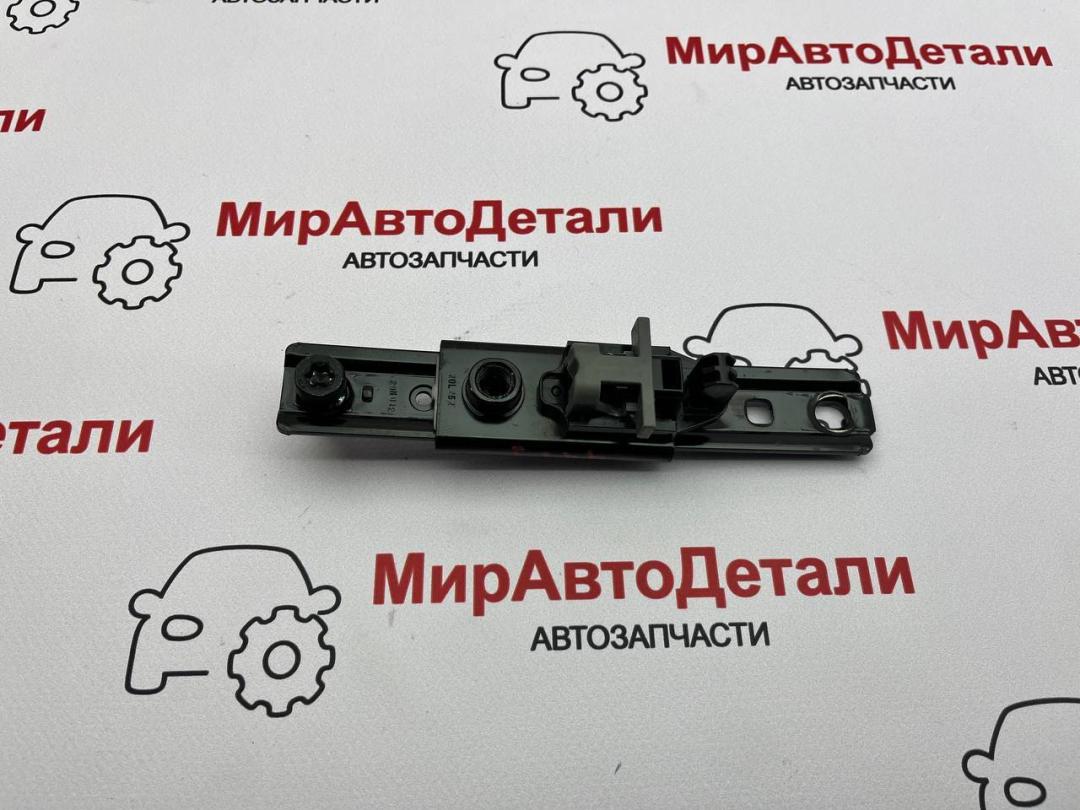механизм регулировки высоты ремня безопасности Buick Encore GX 1 поколение 2021, 1.2 л., бензин, АКПП, 13531739 - фото №1