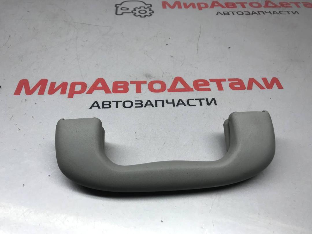 ручка внутренняя потолочная Chevrolet Equinox 3 поколение 2018, 2.0 л., бензин, АКПП - фото №1
