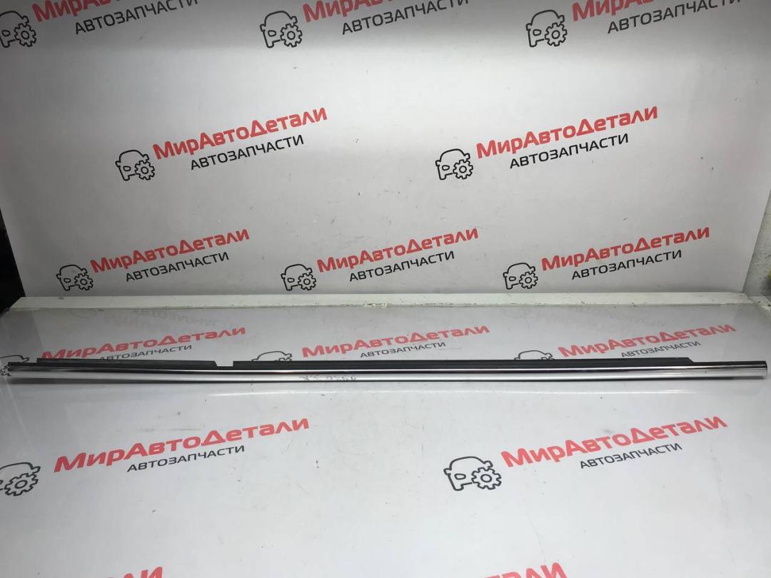 молдинг двери задней правой Chevrolet Cruze 2 поколение 2018, 1.4 л., бензин, АКПП - фото №1