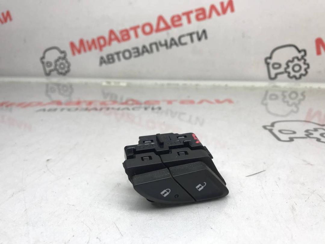 кнопка центрального замка Chevrolet Equinox 3 поколение 2019, 1.5 л., бензин, АКПП, 26200592 - фото №1