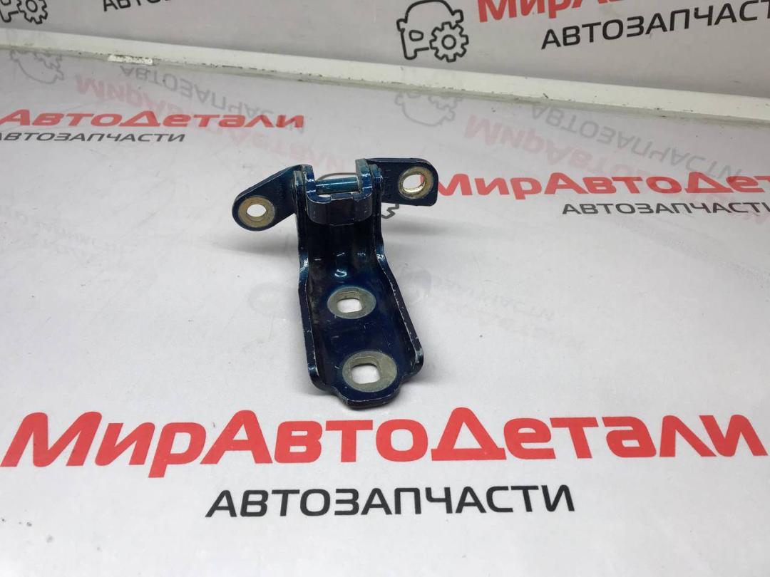 петля двери Chevrolet Equinox 3 поколение 2020, 1.5 л., бензин, АКПП - фото №1