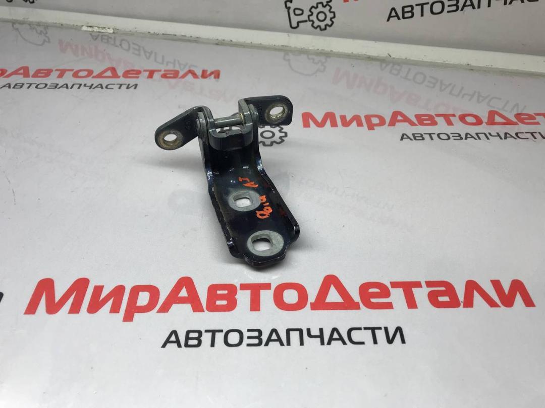 петля двери GMC Terrain 2 поколение 2018, 1.5 л., бензин, АКПП - фото №1