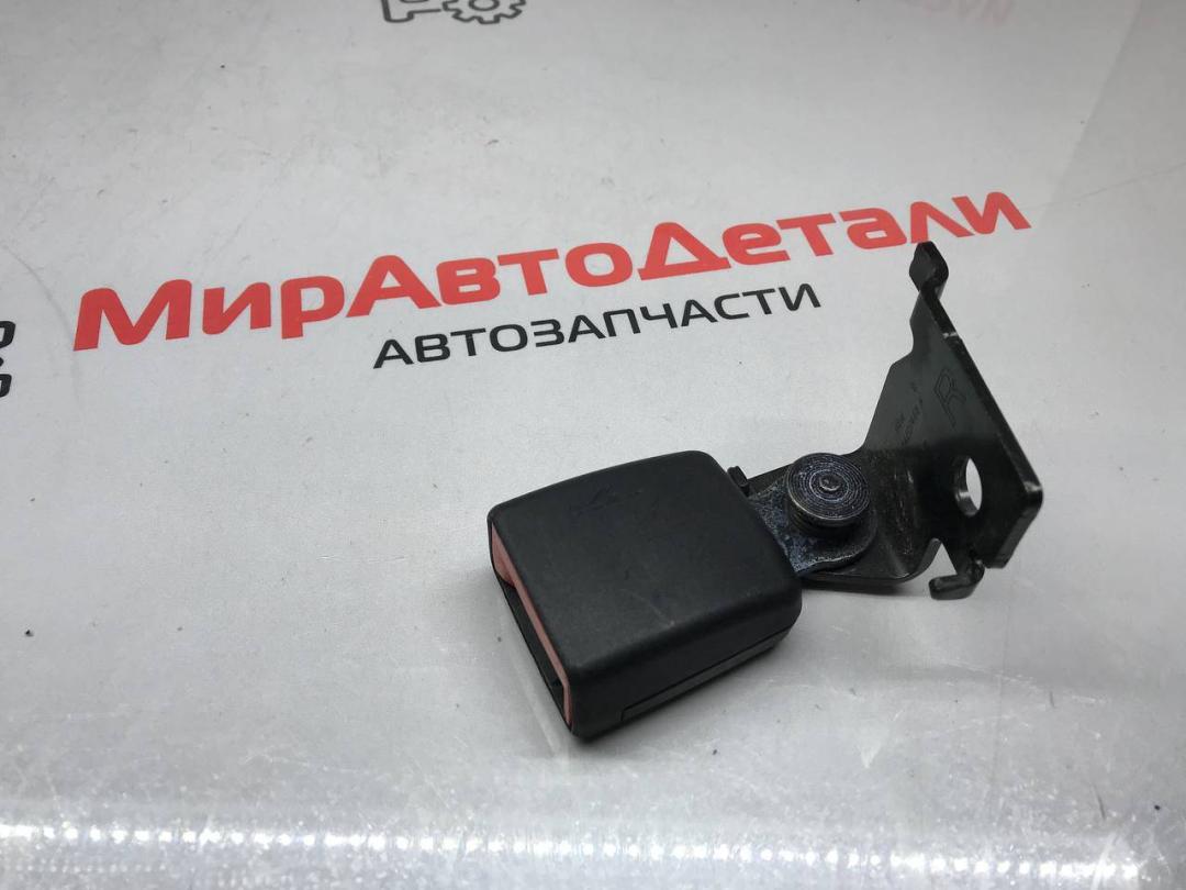 замок ремня безопасности Alfa Romeo Giulia 2 поколение 2018, 2.0 л., бензин, АКПП, 156112955 - фото №1