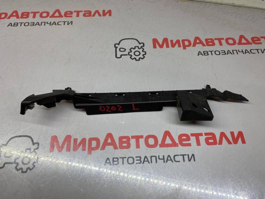 Крепление бампера переднего Cadillac XT5 1 поколение 2018, 3.6 л., бензин, 84172892 - фото №1