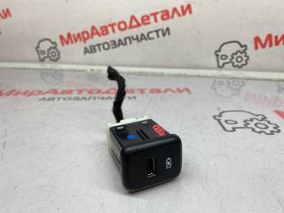 разъем AUX / USB Chevrolet Traverse 2 поколение 2019, 3.6 л., бензин, 13527225