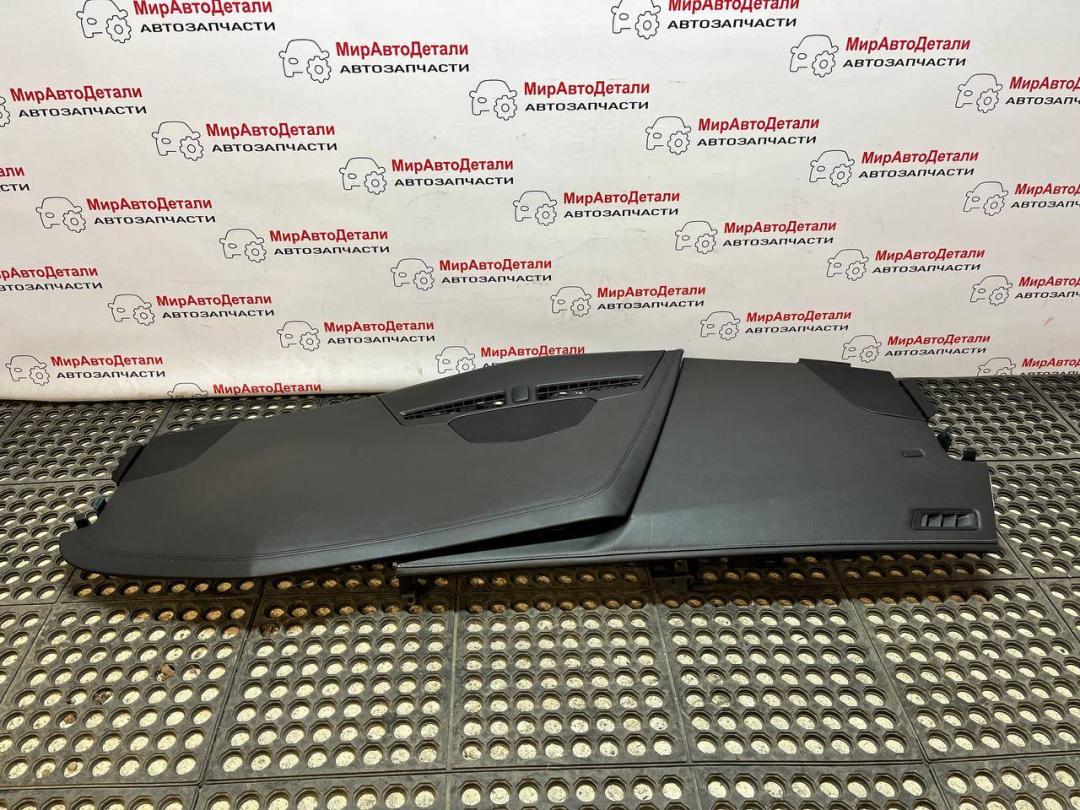 панель передняя салона (торпедо) Cadillac XT5 1 поколение 2018, 3.6 л., бензин, 84138178, 84138157 - фото №1