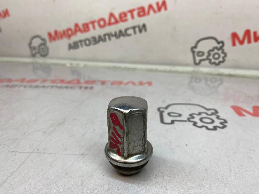 гайка колесная Chevrolet Traverse 2 поколение 2019, 3.6 л., бензин - фото №1