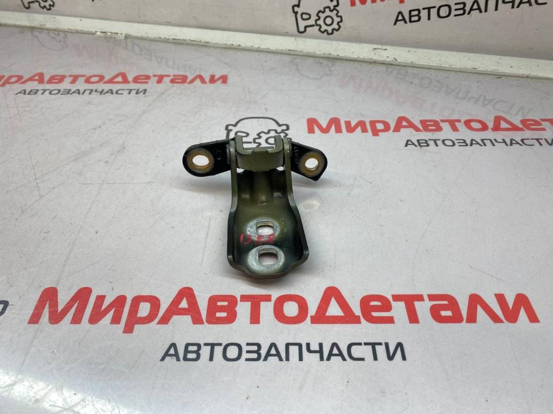 петля двери Chevrolet Equinox 3 поколение 2020, 1.5 л., бензин, АКПП - фото №1