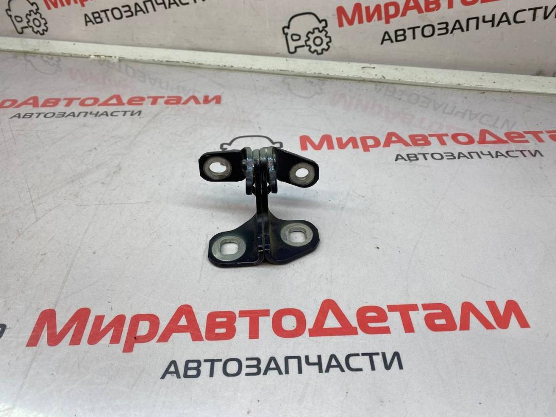 петля двери Chevrolet Equinox 3 поколение 2020, 1.5 л., бензин, АКПП - фото №1