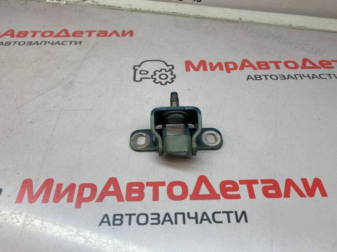 петля крышки багажника Buick Encore GX 1 поколение 2020, 1.3 л., бензин, АКПП - фото №1