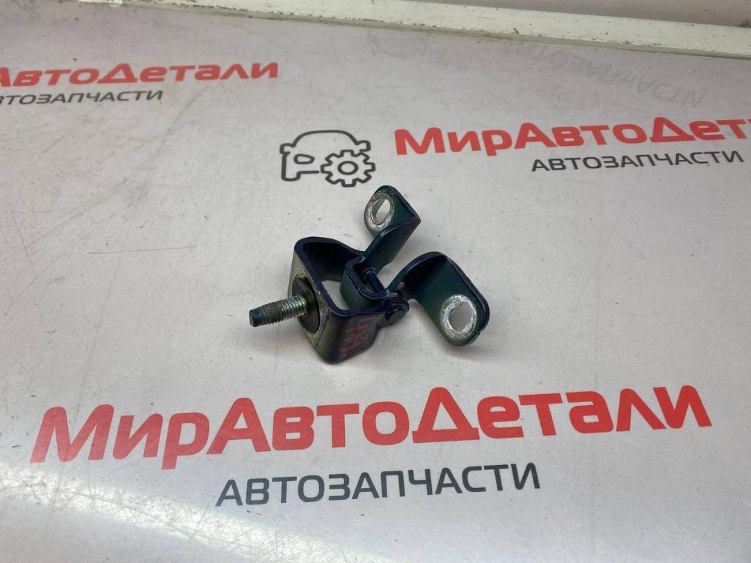 петля крышки багажника Buick Encore GX 1 поколение 2020, 1.3 л., бензин, АКПП - фото №1