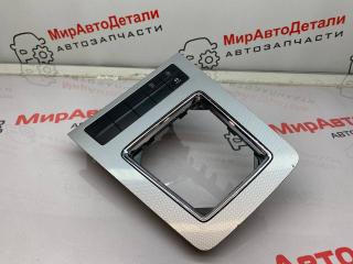 консоль салона Skoda Octavia 3 поколение (A7) 2015, 2.0 л., дизель, 5E2863212B