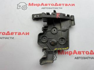Крепление бампера заднего Chevrolet Equinox 3 поколение 2018, 2.0 л., бензин, АКПП, 84162910