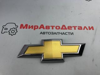 эмблема Chevrolet Equinox 3 поколение 2018, 2.0 л., бензин, АКПП, 23136673