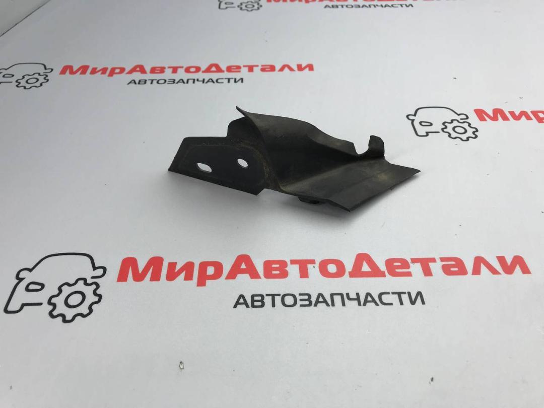 дождевик Chevrolet TrailBlazer 3 поколение 2021, 1.3 л., бензин, вариатор, 42733676 - фото №1